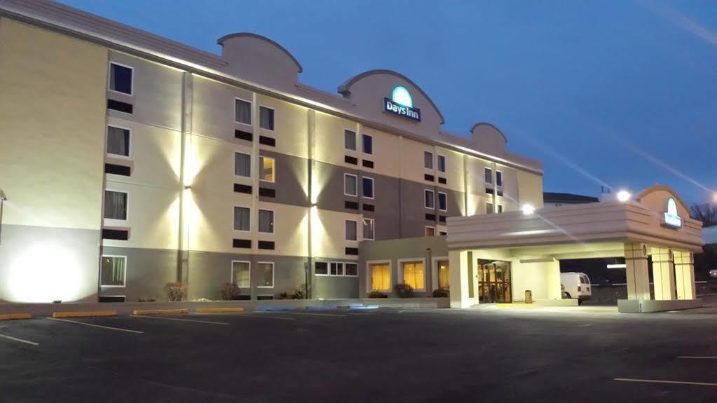 Days Inn By Wyndham Wilkes Barre Exterior photo